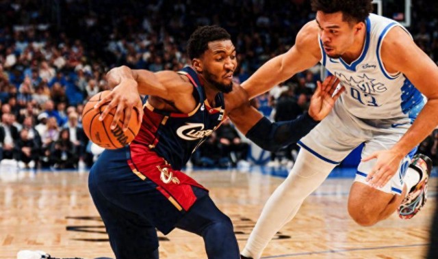 乐鱼体育官网-狂轰30+6+8！又成历史第一，哈登影响力真大，骑士第四才是好位置