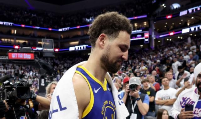 花最多的钱，挨最毒的打！勇士一年花3.8亿联盟第一